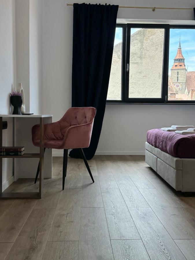 Peaceful Condo For Romantic Getaways Near Black Church - 3Min Walk Braşov Buitenkant foto