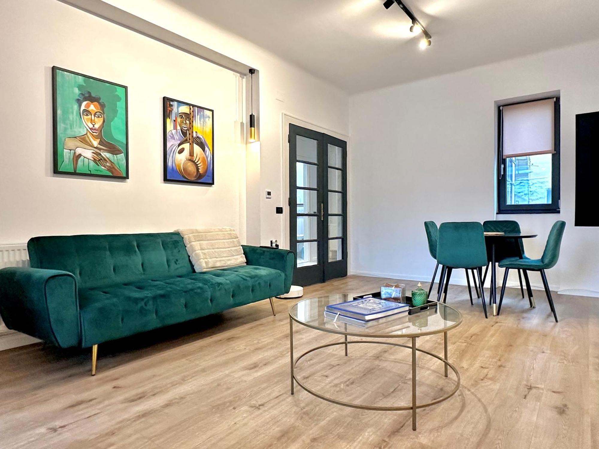 Peaceful Condo For Romantic Getaways Near Black Church - 3Min Walk Braşov Buitenkant foto