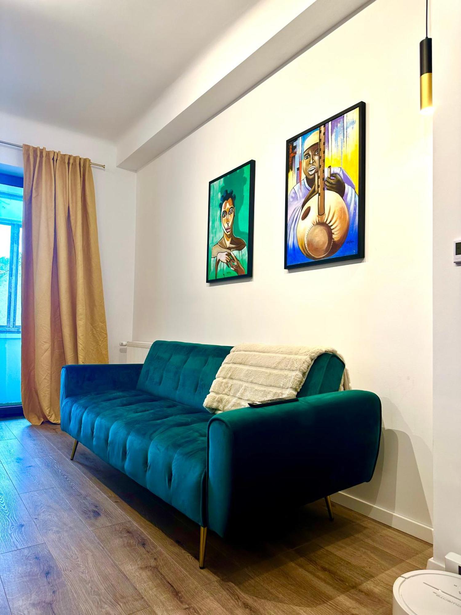 Peaceful Condo For Romantic Getaways Near Black Church - 3Min Walk Braşov Buitenkant foto
