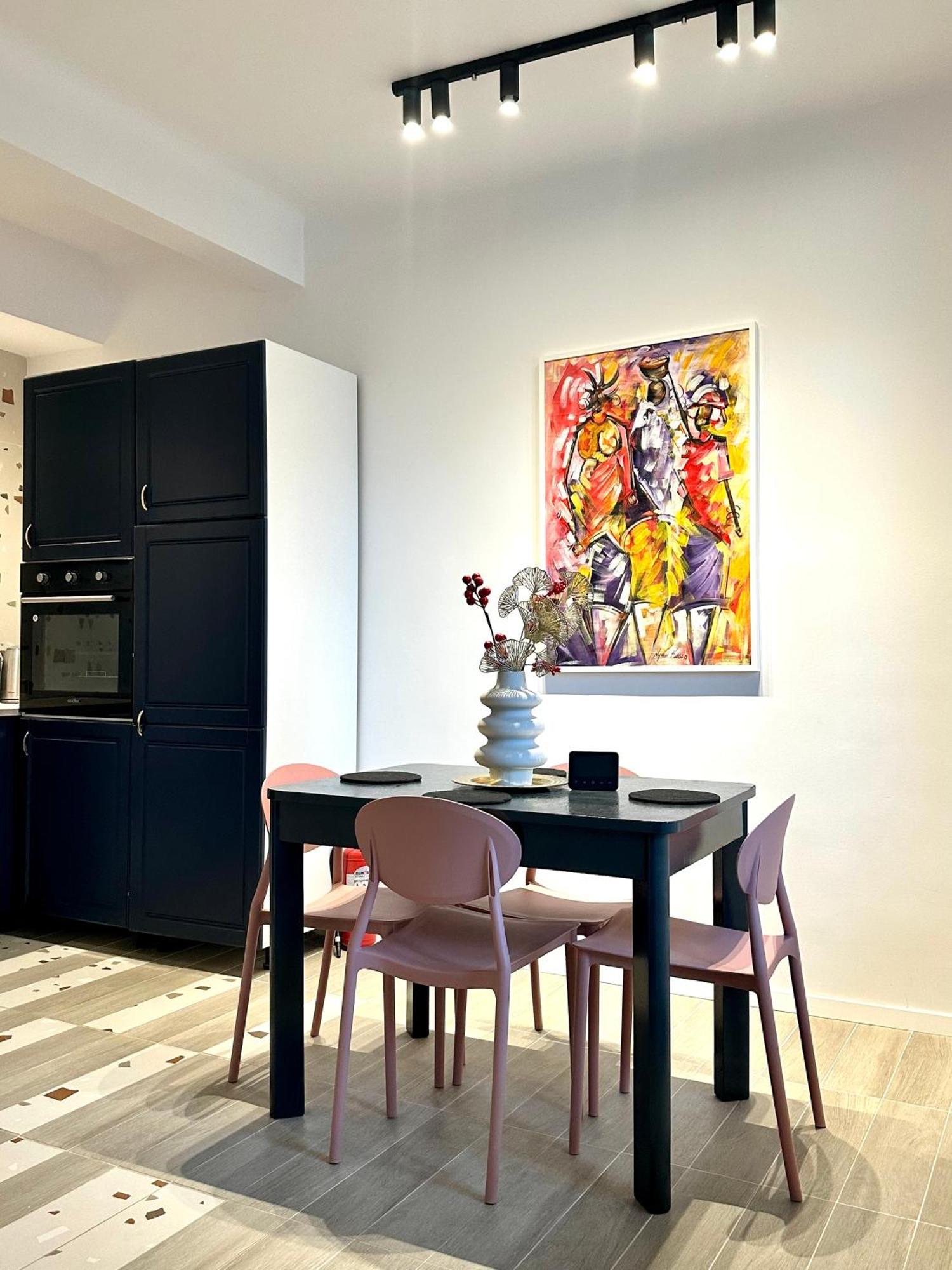 Peaceful Condo For Romantic Getaways Near Black Church - 3Min Walk Braşov Buitenkant foto